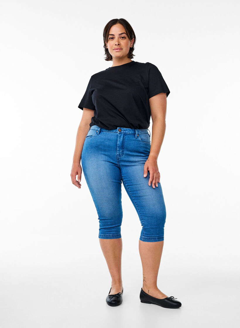 Korkeavy&ouml;t&auml;r&ouml;iset Amy-farkkucaprit super slim fit, Sininen, Model image number 0