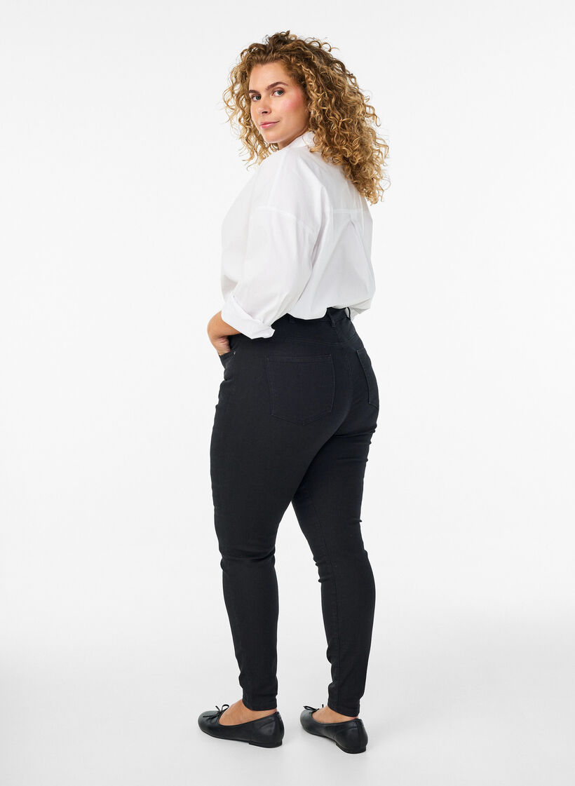 Amy korkea vy&ouml;t&auml;r&ouml;iset super slim fit -farkut, Musta, Model image number 1
