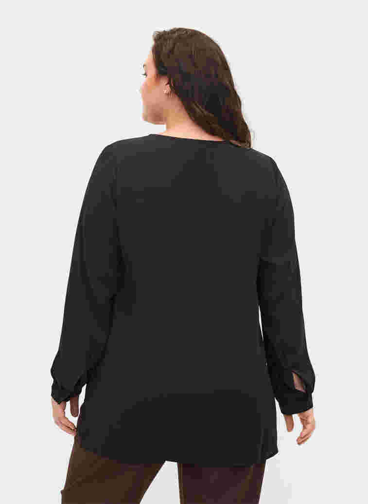 Yksivärinen paita v-aukolla, Black, Model