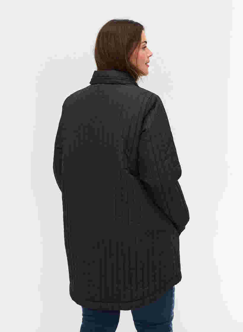 Tikattu takki rintataskulla ja kauluksella , Black, Model image number 1