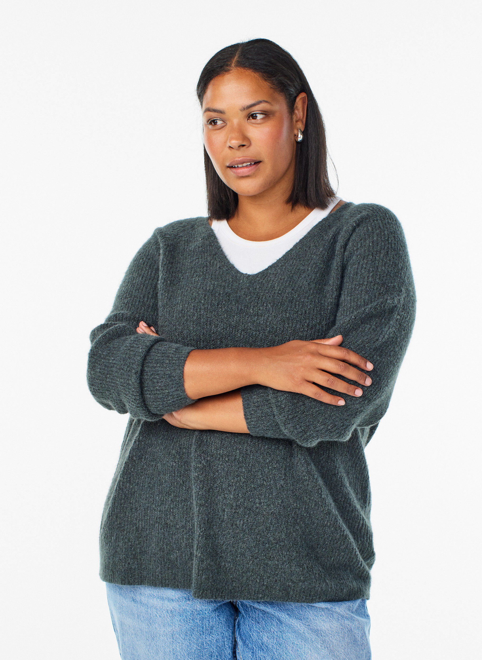ZizziNeulepusero v-p&auml;&auml;ntiell&auml; ja raglanhihoilla, Vihre&auml;, Model image number 0