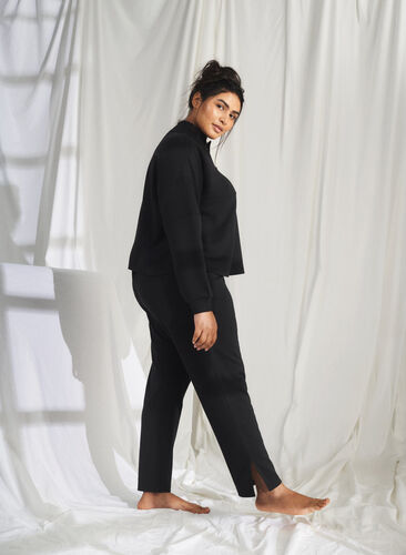 Modaalisekoitteiset housut, joissa on halkio, Black, Image image number 0