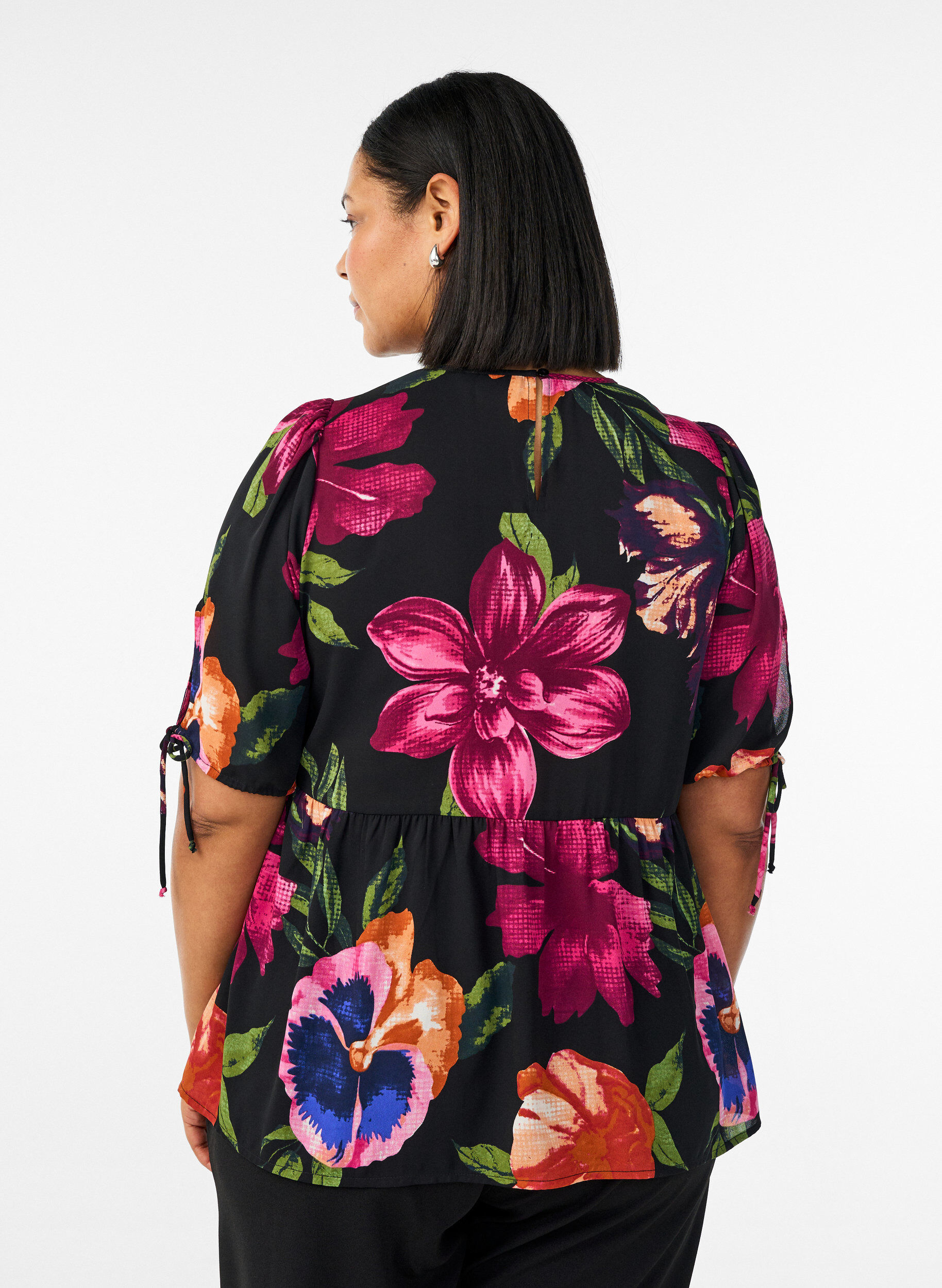 ZizziKukkakuvioitu pusero ja peplum-malli, Musta, Model image number 2