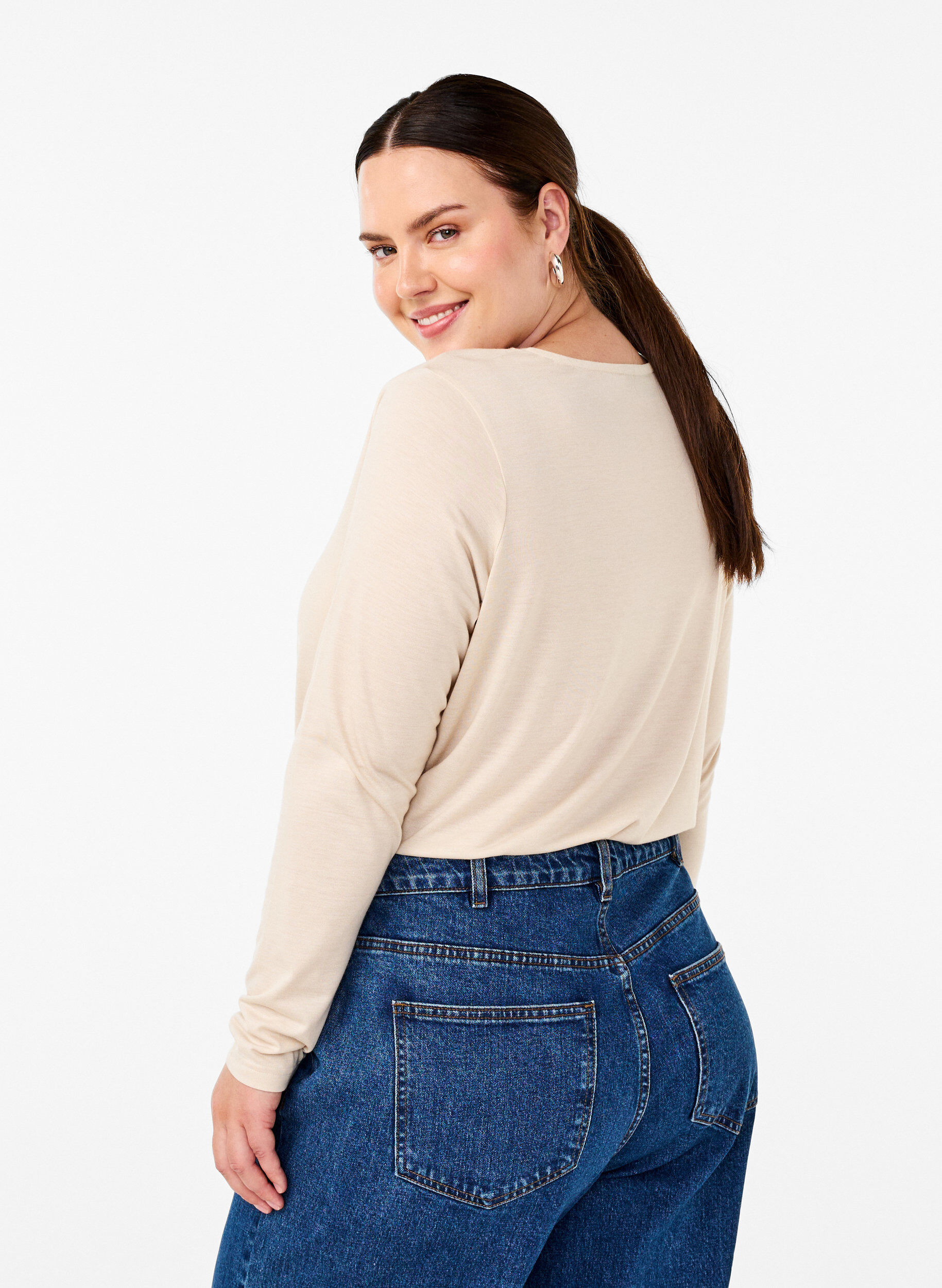 Zizzi Pitk&auml;hihainen T-paita, jossa py&ouml;re&auml; p&auml;&auml;ntie, Oatmeal Mel., Model image number 1