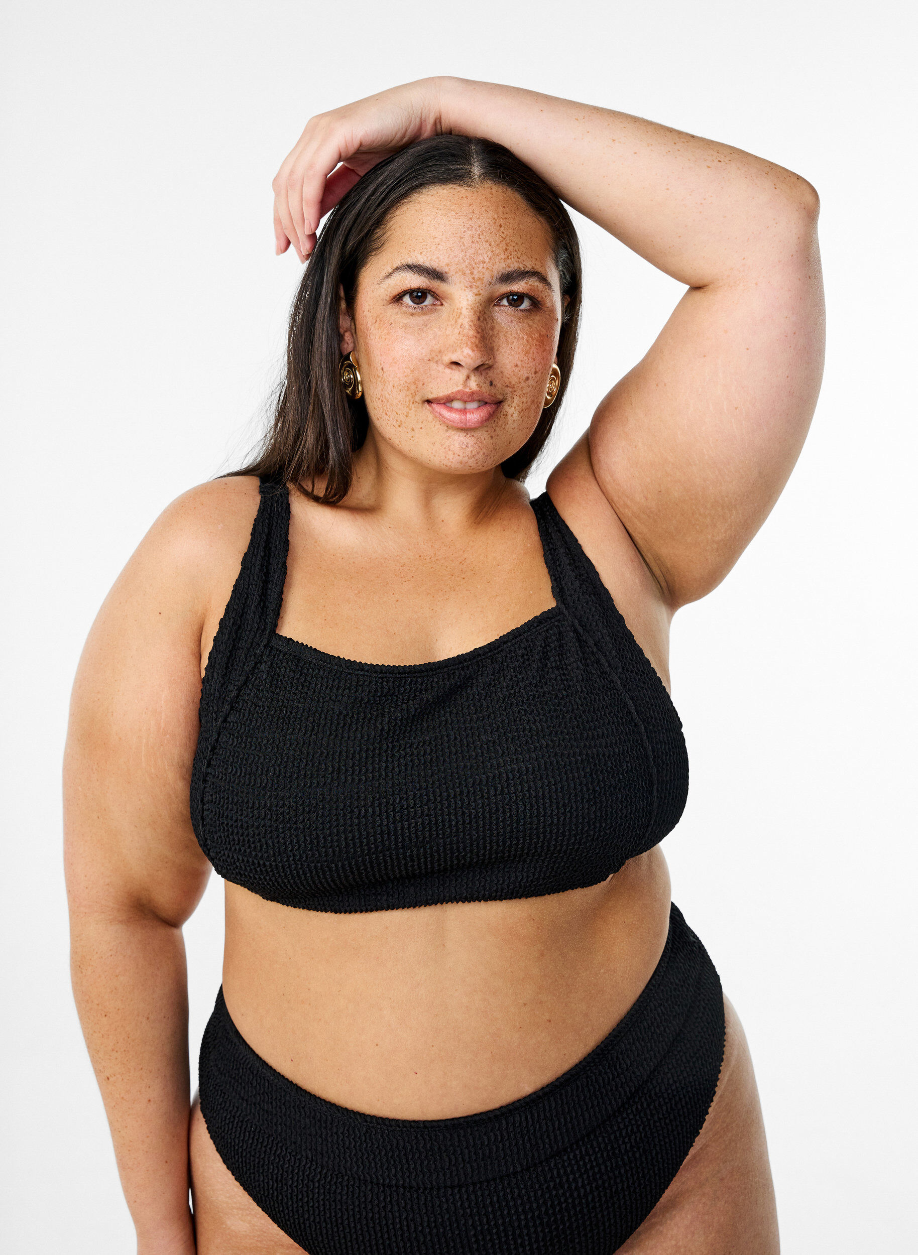 Zizzi Kreppibikinitoppi s&auml;&auml;dett&auml;vill&auml; olkaimilla, Musta, Model image number 0