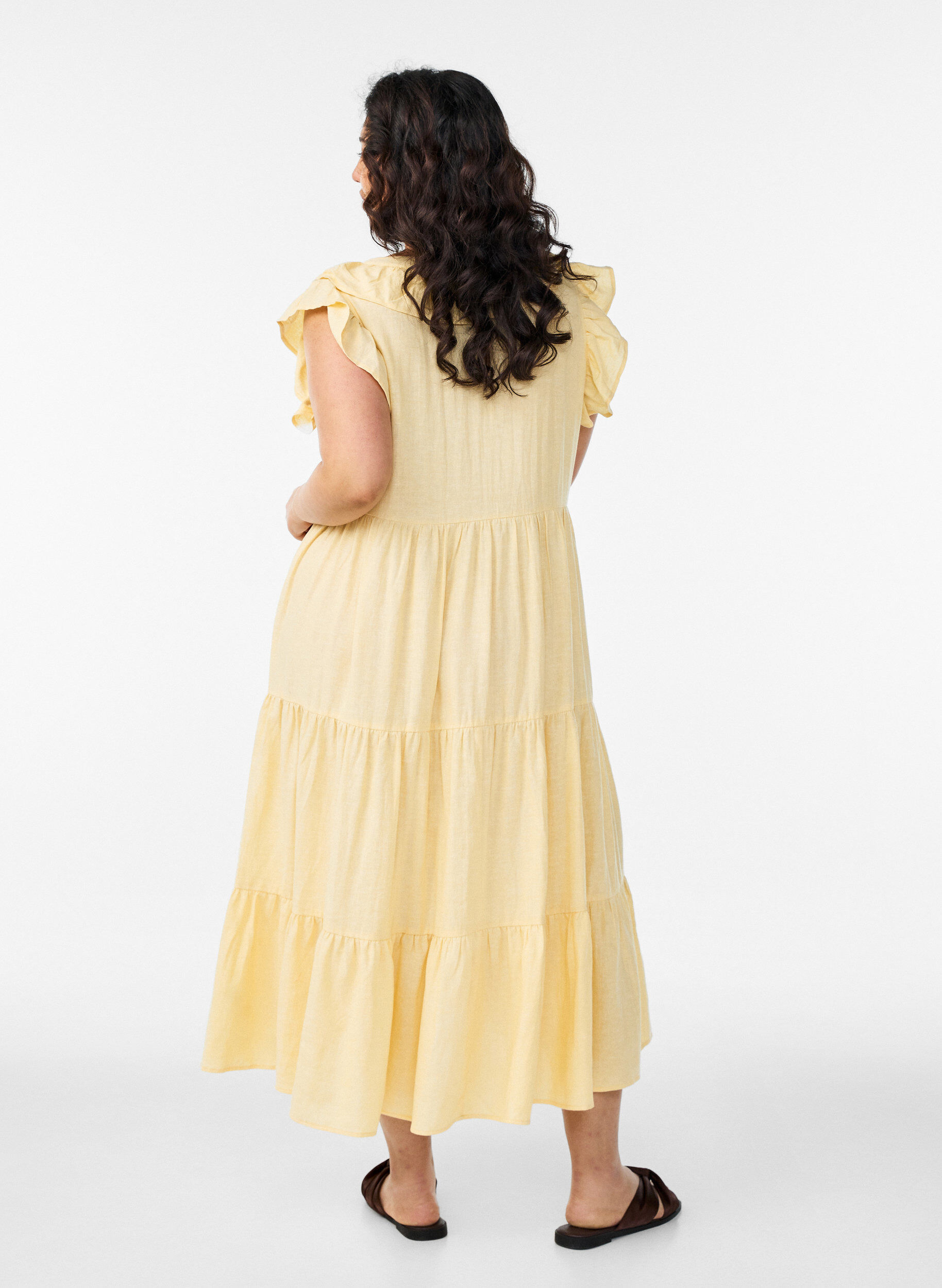 ZizziHihaton midimekko pellava-viskoosista r&ouml;yhel&ouml;ill&auml;, Keltainen, Model image number 1