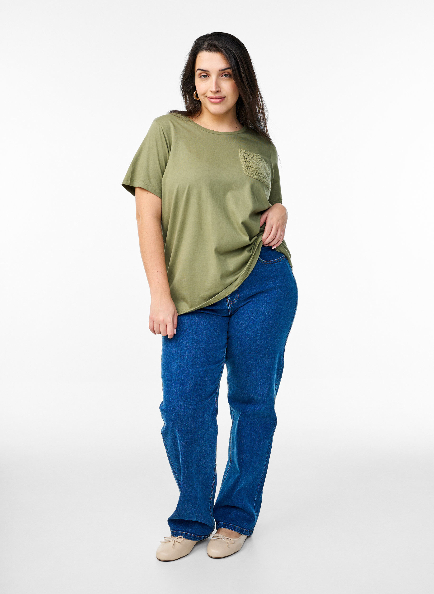 Zizzi T-paita luomupuuvillasta rintataskulla, Vihre&auml;, Model image number 1