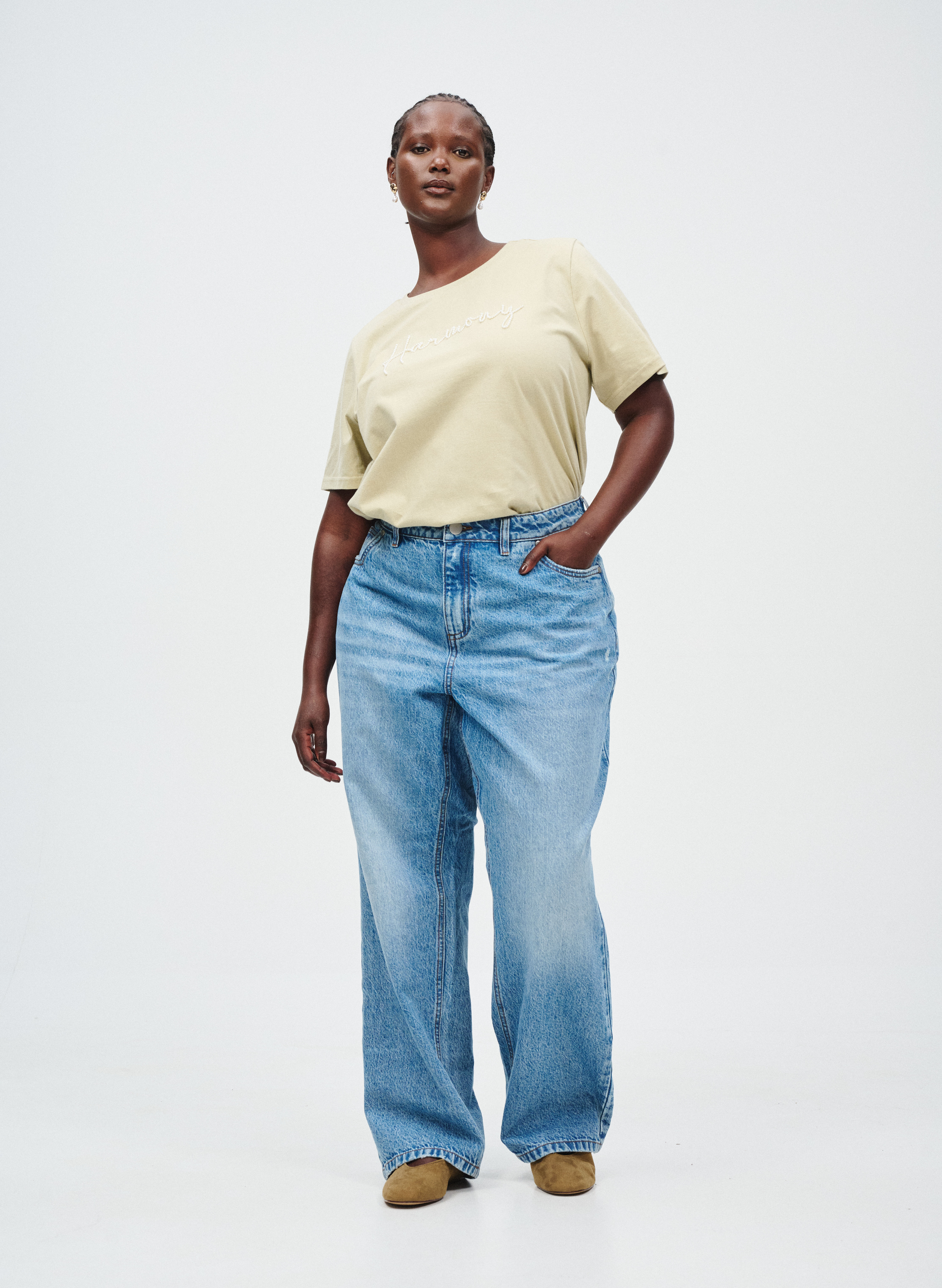 T-paita helmill&auml;, , Model