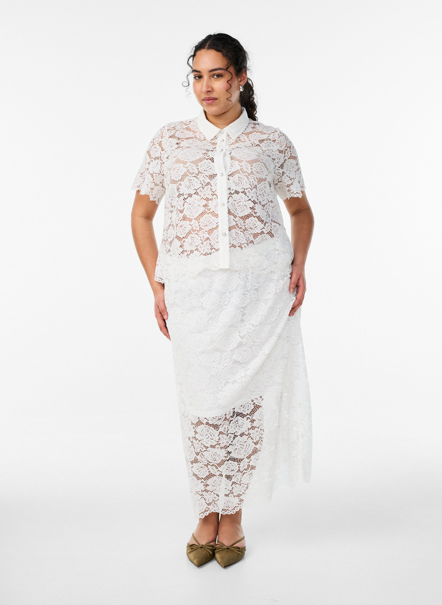 Zizzi Pitsikoristeinen paitapusero helminapeilla, Valkoinen, Model image number 1