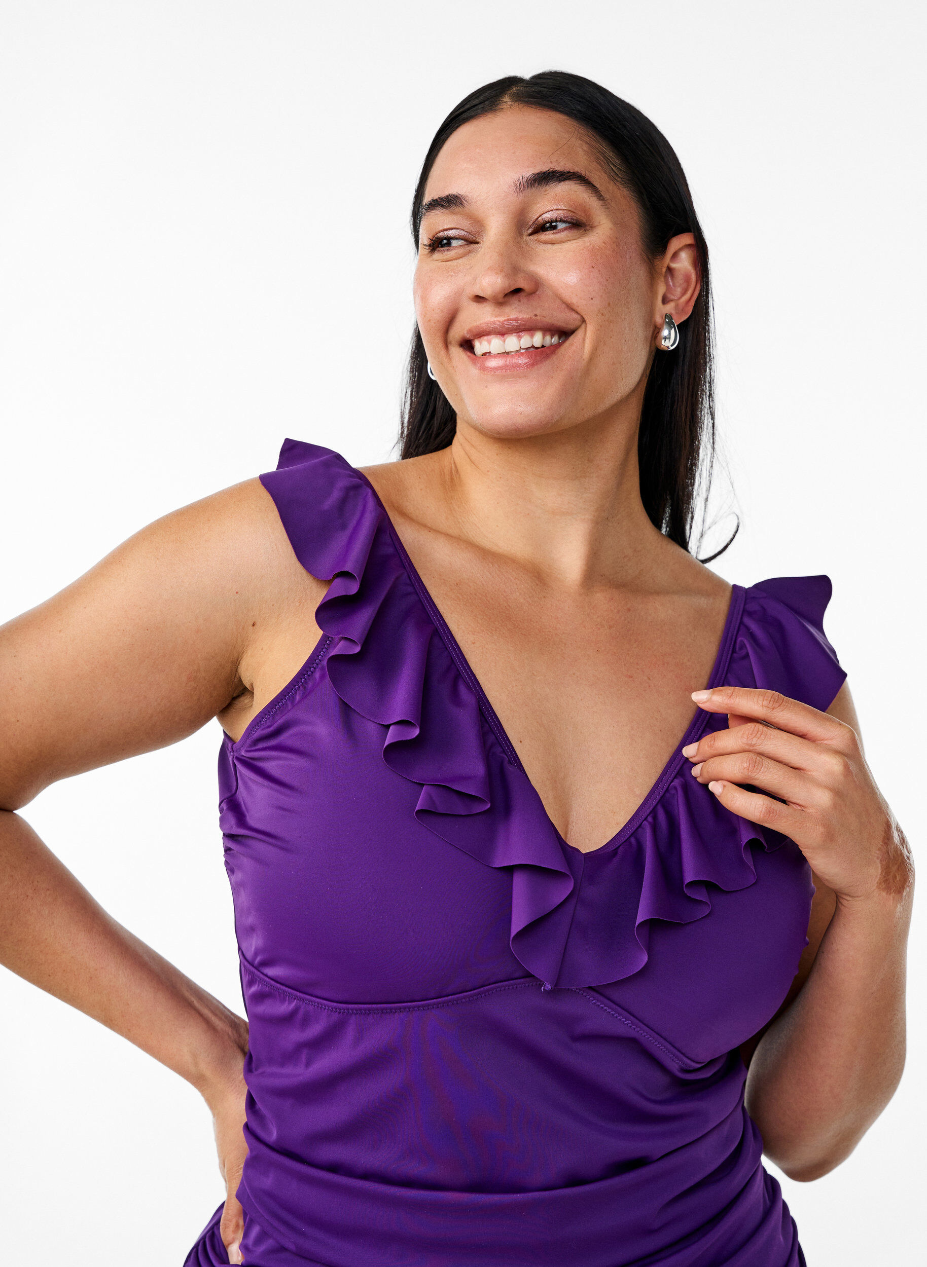 Zizzi Uimapuku r&ouml;yhel&ouml;ill&auml; ja irrotettavilla toppauksilla, Violetti, Model image number 2