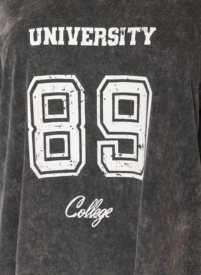Ylisuuri t-paita orgaanisesta puuvillasta collegeprintill&auml;, Musta, Packshot image number 2