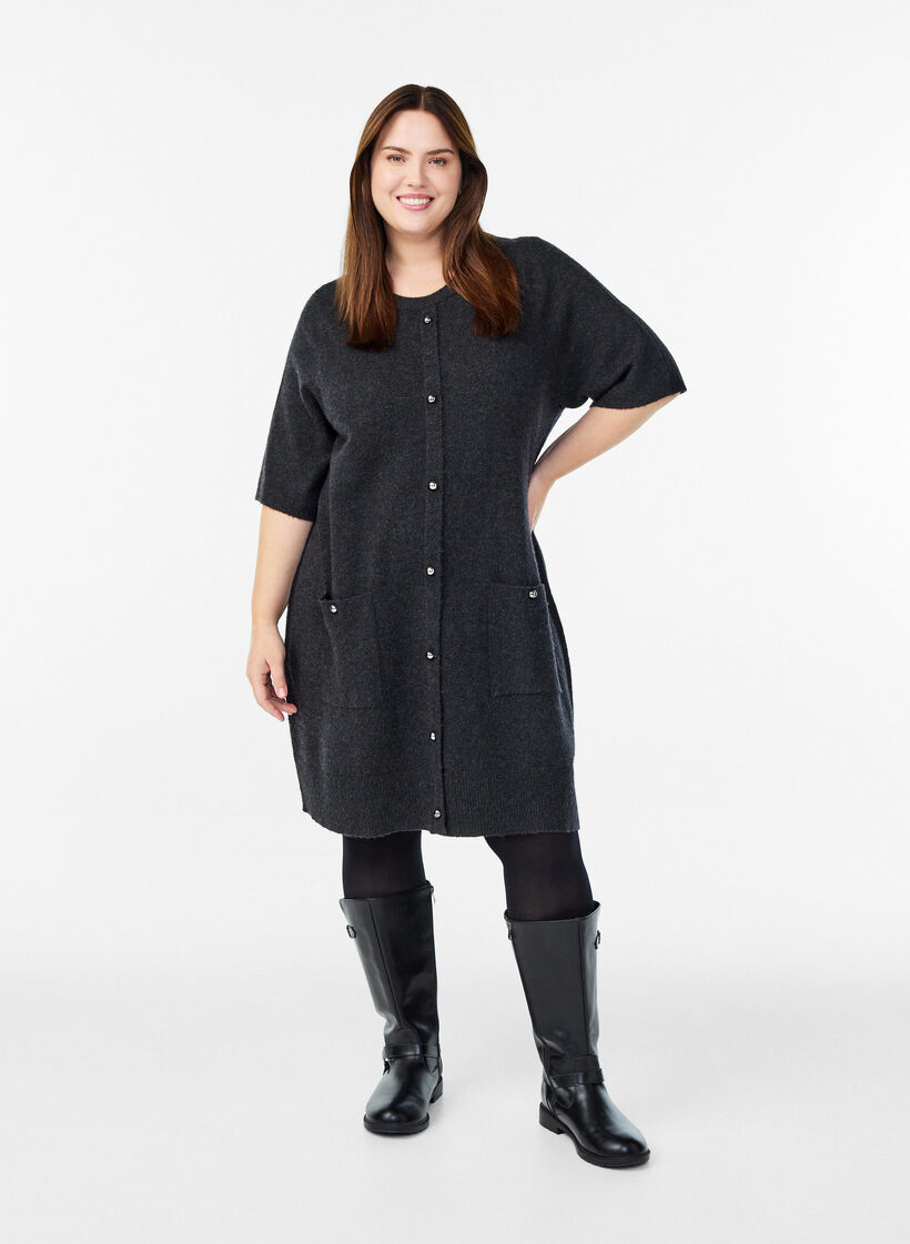 Lyhyt neulemekko lyhyillä hihoilla ja pallonapeilla, Harmaa, Model image number 1