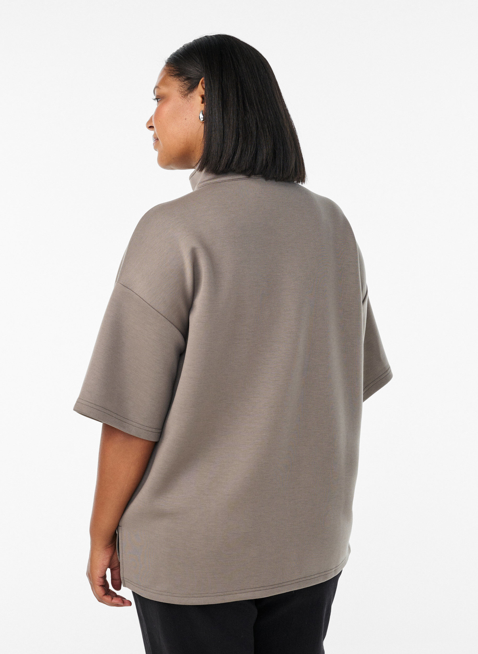 Zizzi Lyhythihainen swetari korkealla kauluksella, Ruskea, Model image number 2