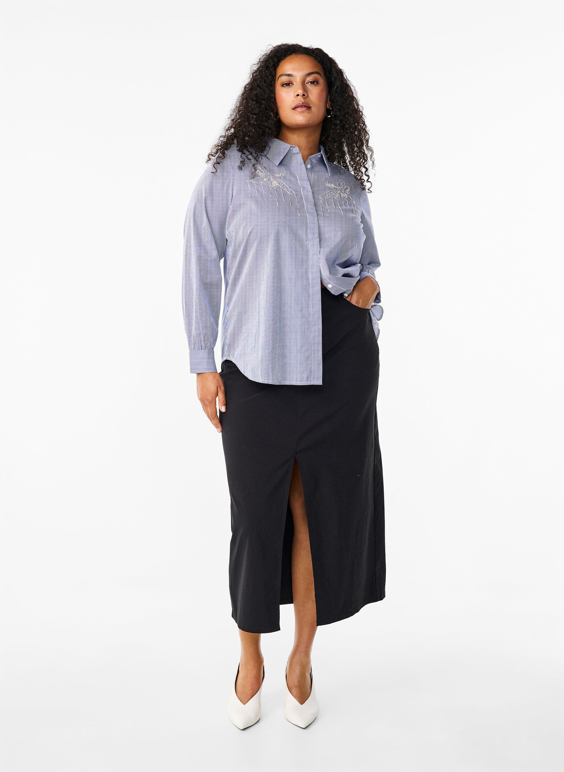 Zizzi Luomupuuvillasta valmistettu paita helmikirjonnalla, Sininen, Model image number 1