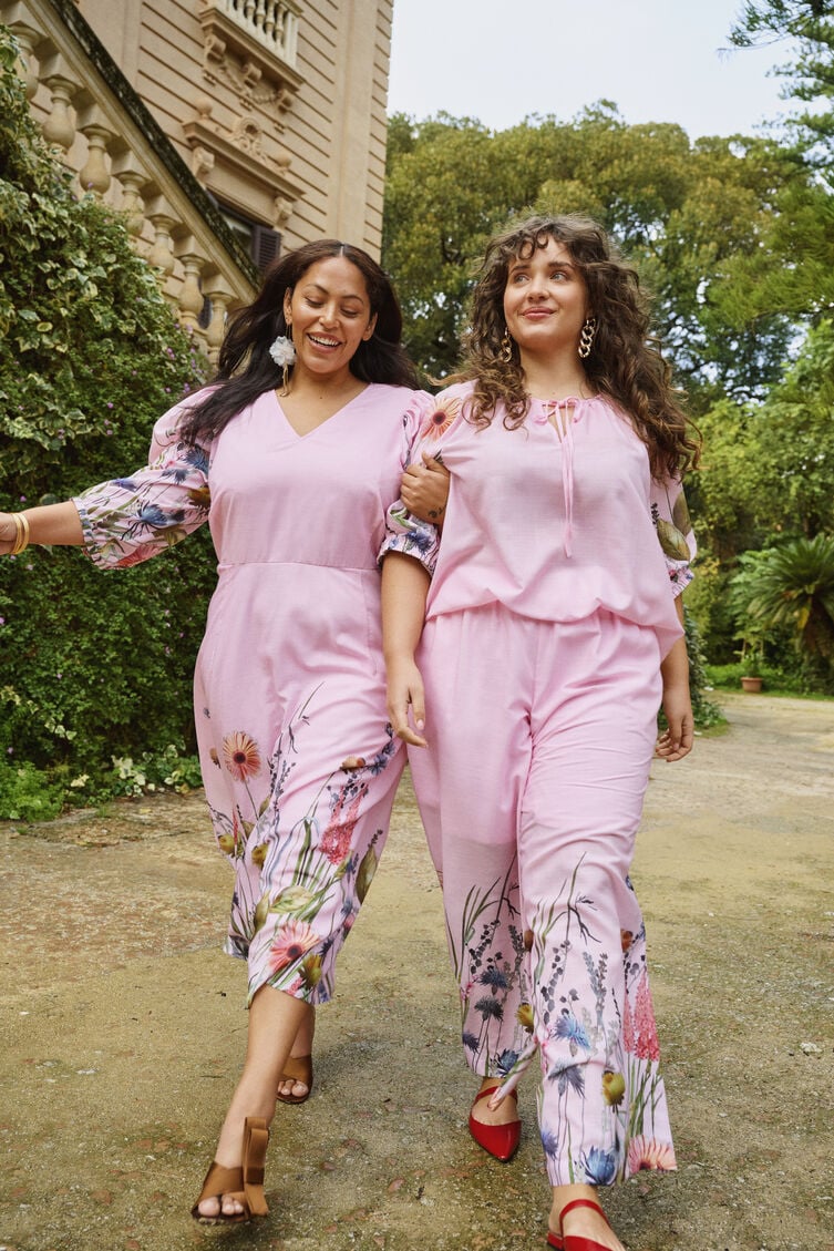 Kukkaiset yksityiskohdat, , Model