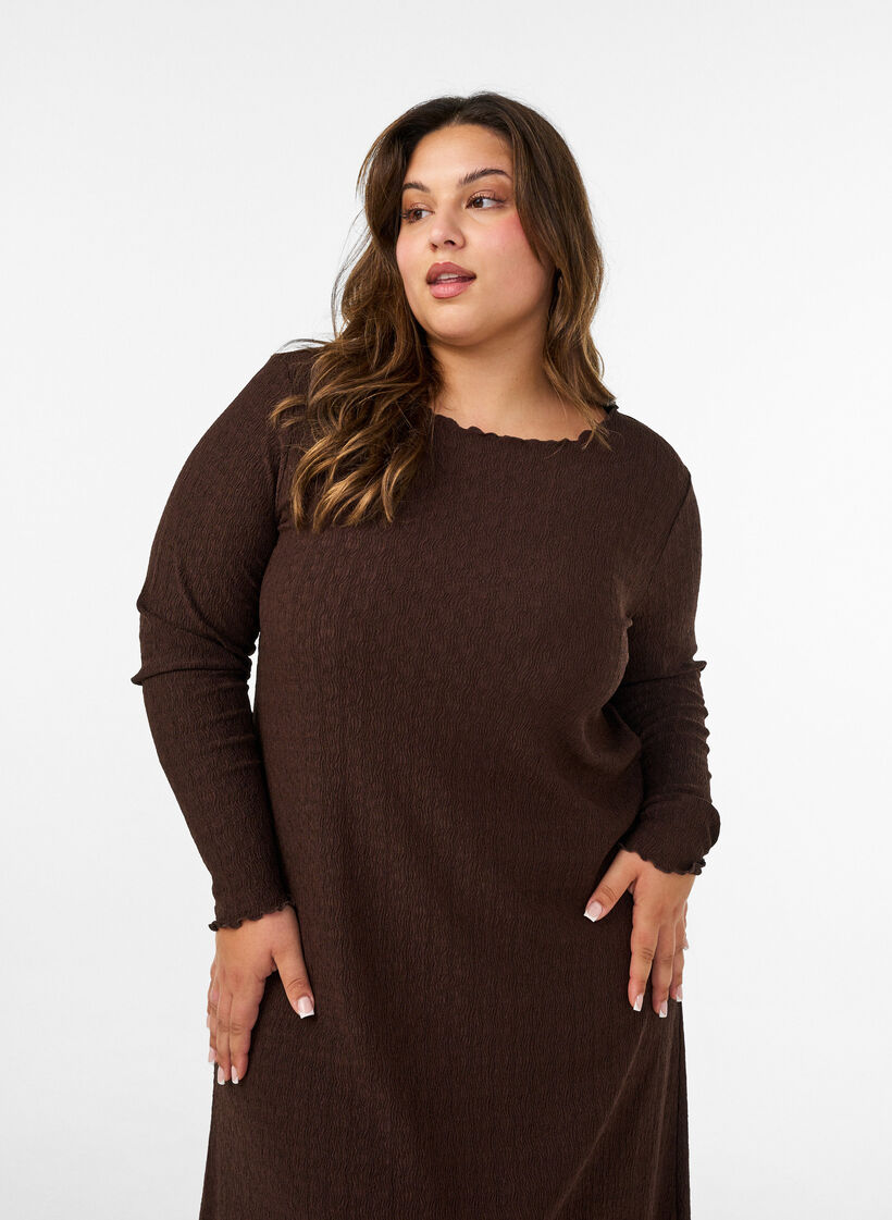 Midimekko aaltoilevalla tekstuurilla ja pitkill&auml; hihoilla, Ruskea, Model image number 3