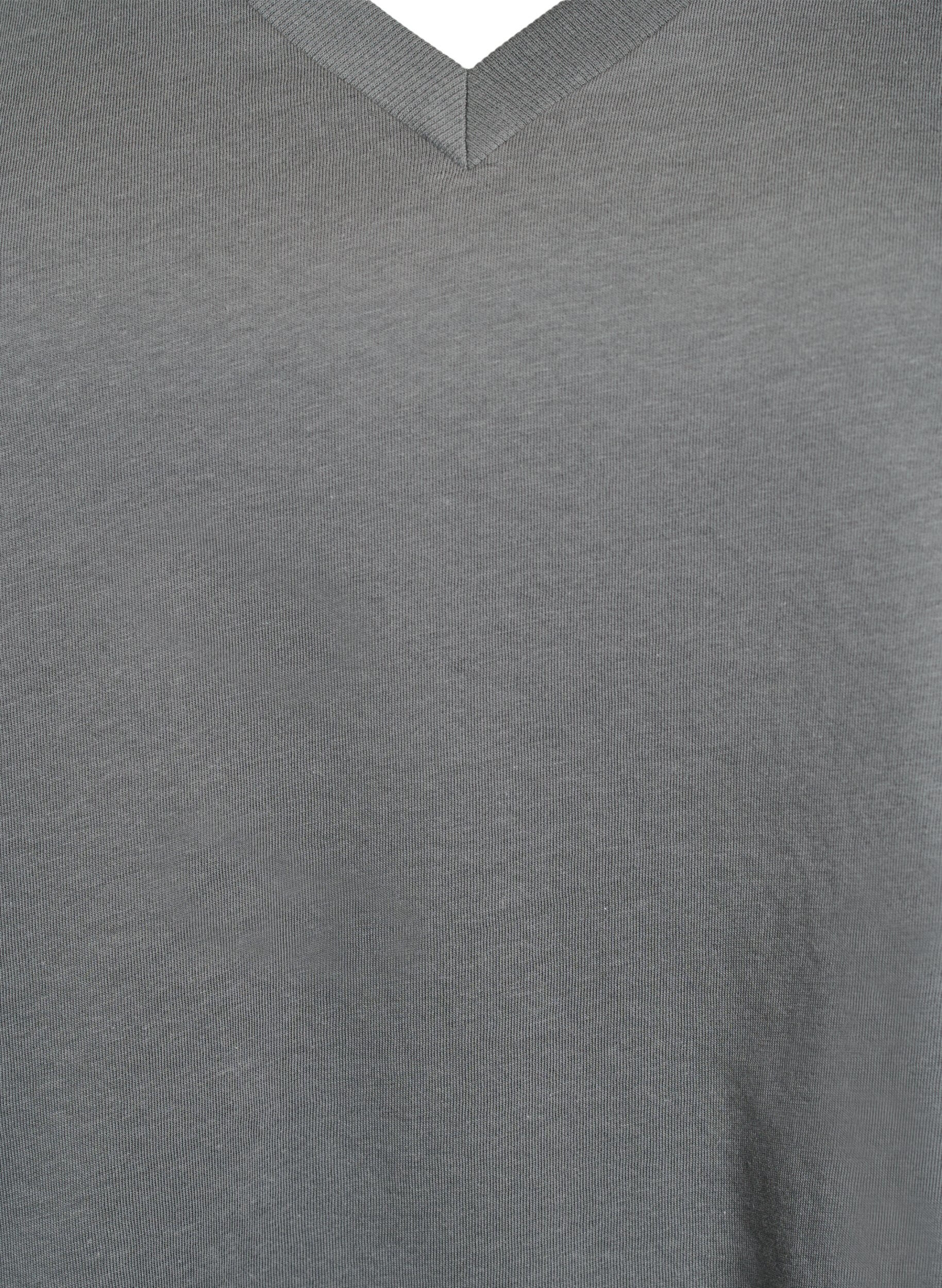 Zizzi Puuvillasta valmistettu T-paita V-p&auml;&auml;ntiell&auml;., Vihre&auml;, Packshot image number 2