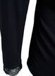 Viskoosipusero pitsireunuksella ja V-p&auml;&auml;ntiell&auml;, Musta, Packshot image number 3