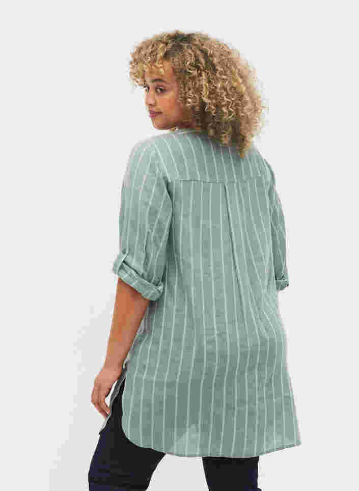 Raidallinen paita v-aukolla, Balsam Green Stripe, Model image number 1
