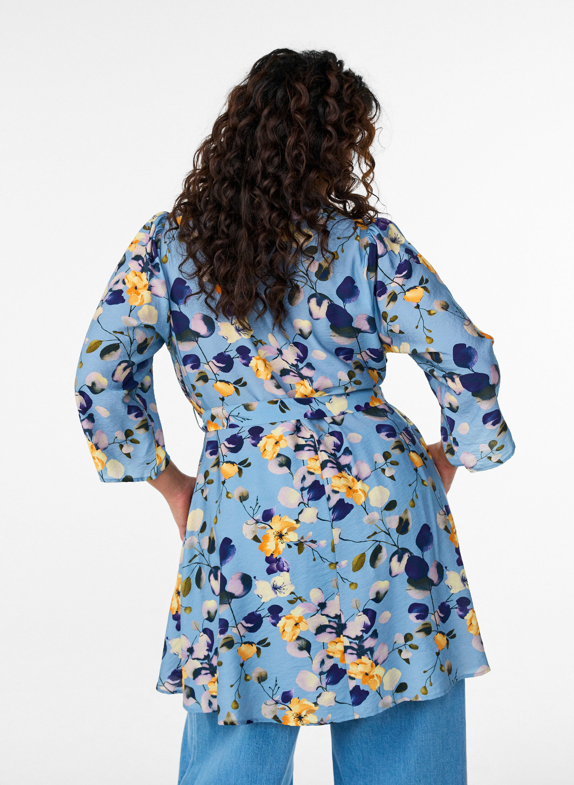 Zizzi Kuvioitu tunika vy&ouml;ll&auml; ja 3/4-hihoilla, Sininen, Model image number 2