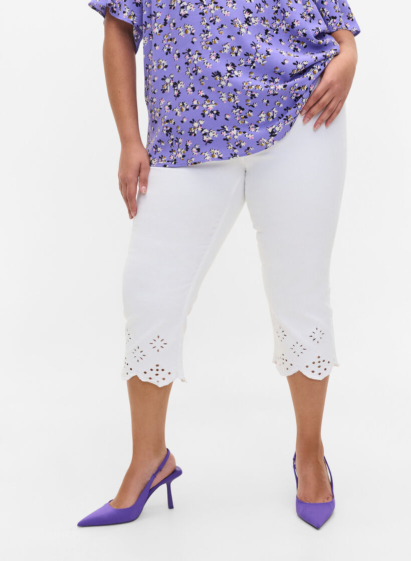 Kukallinen viskoosipusero  nyöriyksityiskohdalla, Lilac Flower Print, Model image number 2