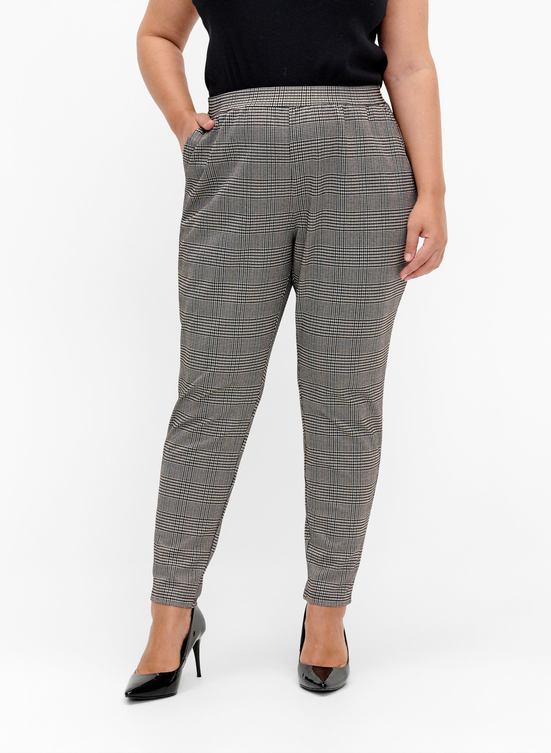 Zizzi Cropped Maddison -housut ruudullisella kuviolla, Beige Brown Check, Model image number 2