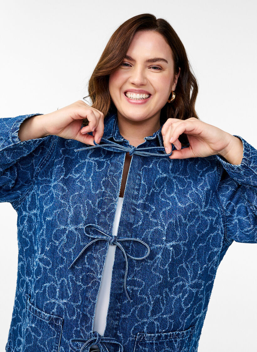 Farkkutakki solmittavalla kiinnityksellä ja taskuilla, Blue Denim Destroy, Model image number 2