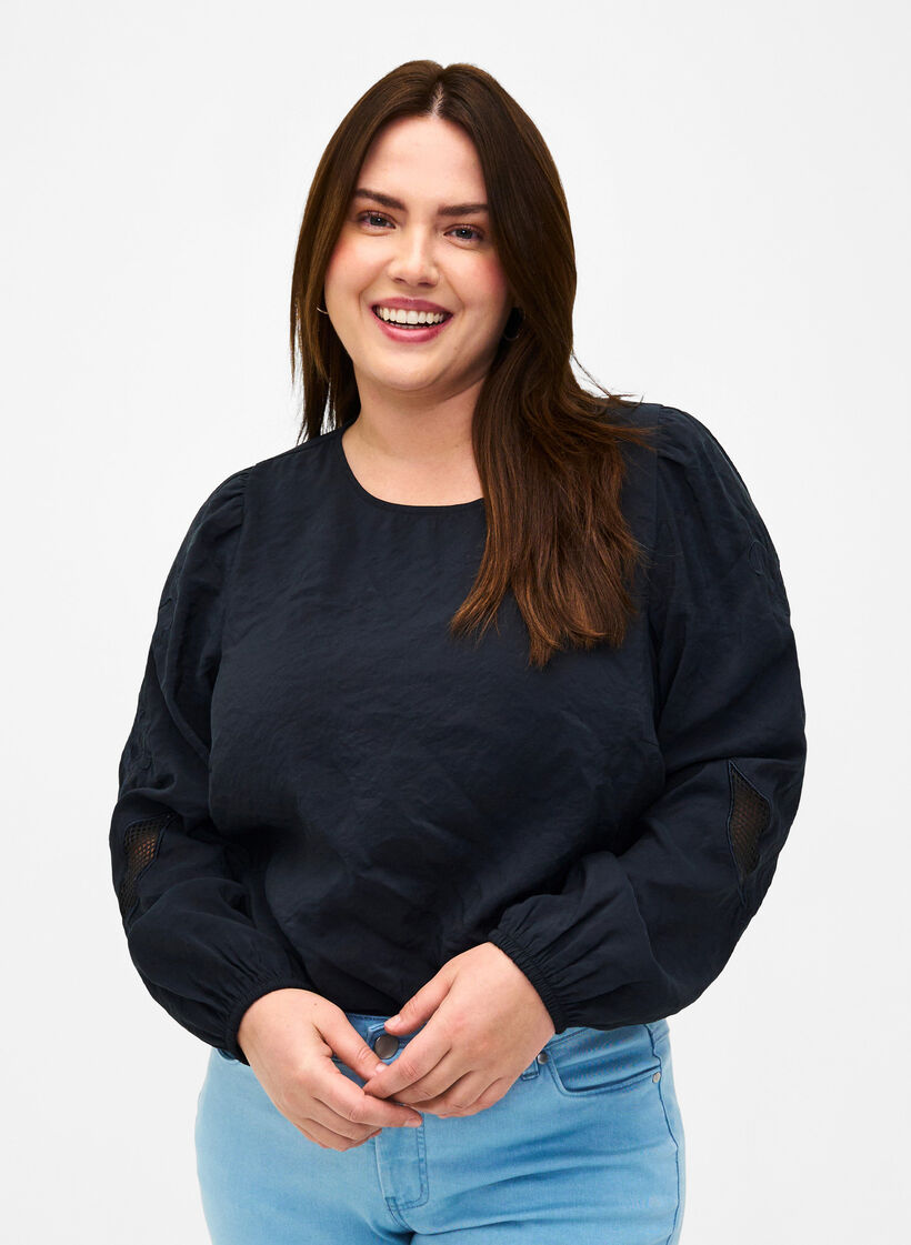 Tencel ™ -modaalista valmistettu pusero kirjotuilla yksityiskohdilla, Black, Model image number 0