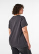 Luomupuuvillainen t-paita printill&auml;, Musta, Model image number 2