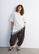 Jerseypusero kerroslookilla ja pitsill&auml;, Vanilja, Model image number 0