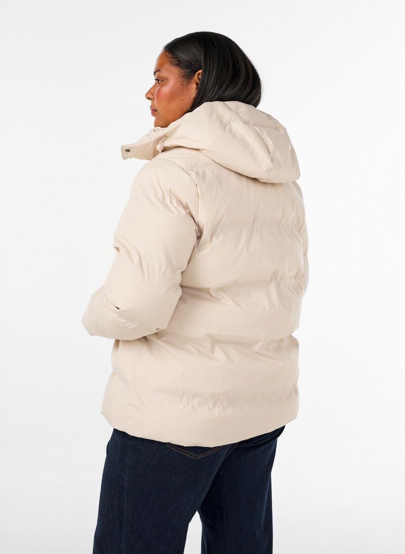 Lyhyt toppatakki irrotettavalla hupulla, Vanilja, Model image number 2