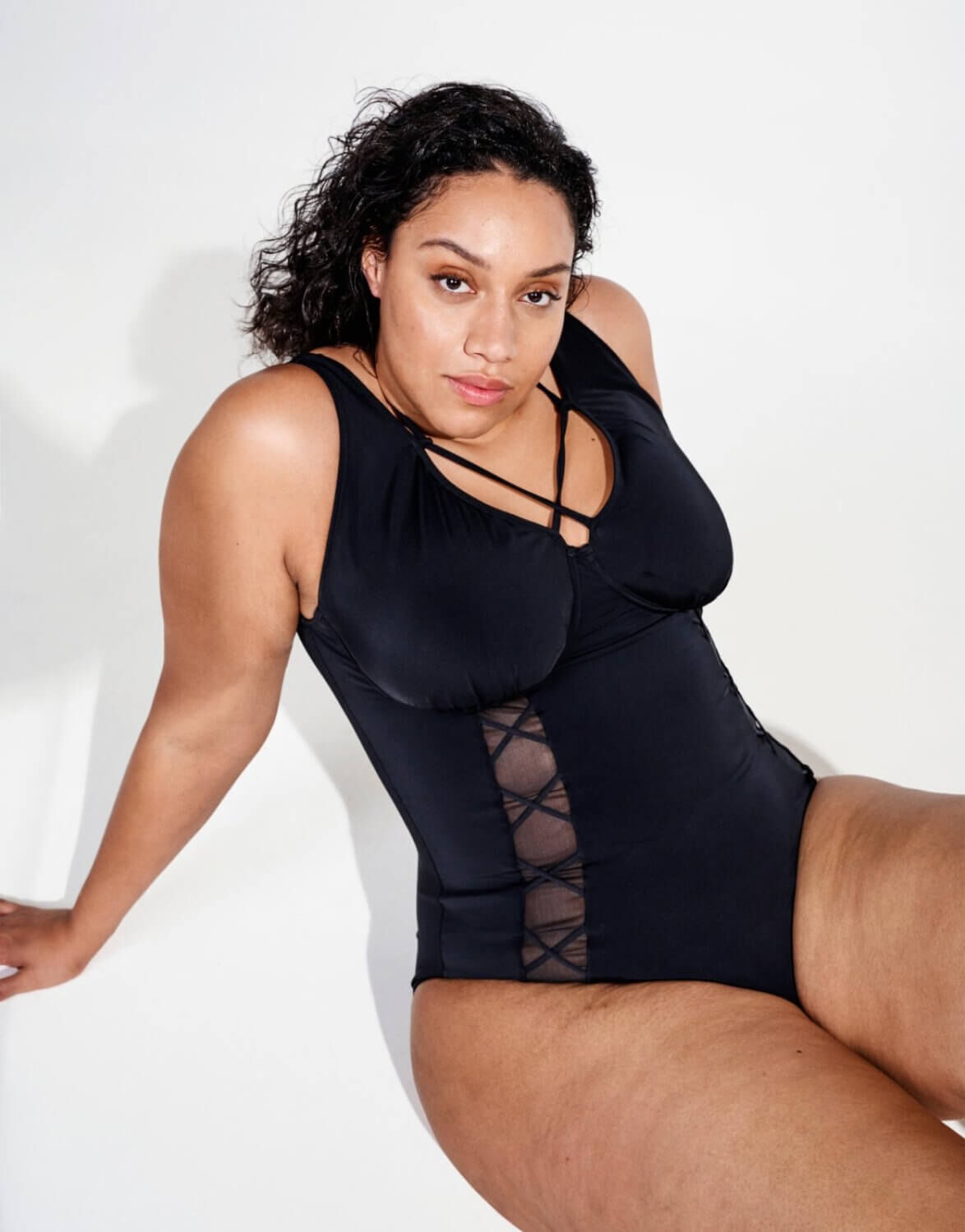 Kaarituelliset uimapuvut