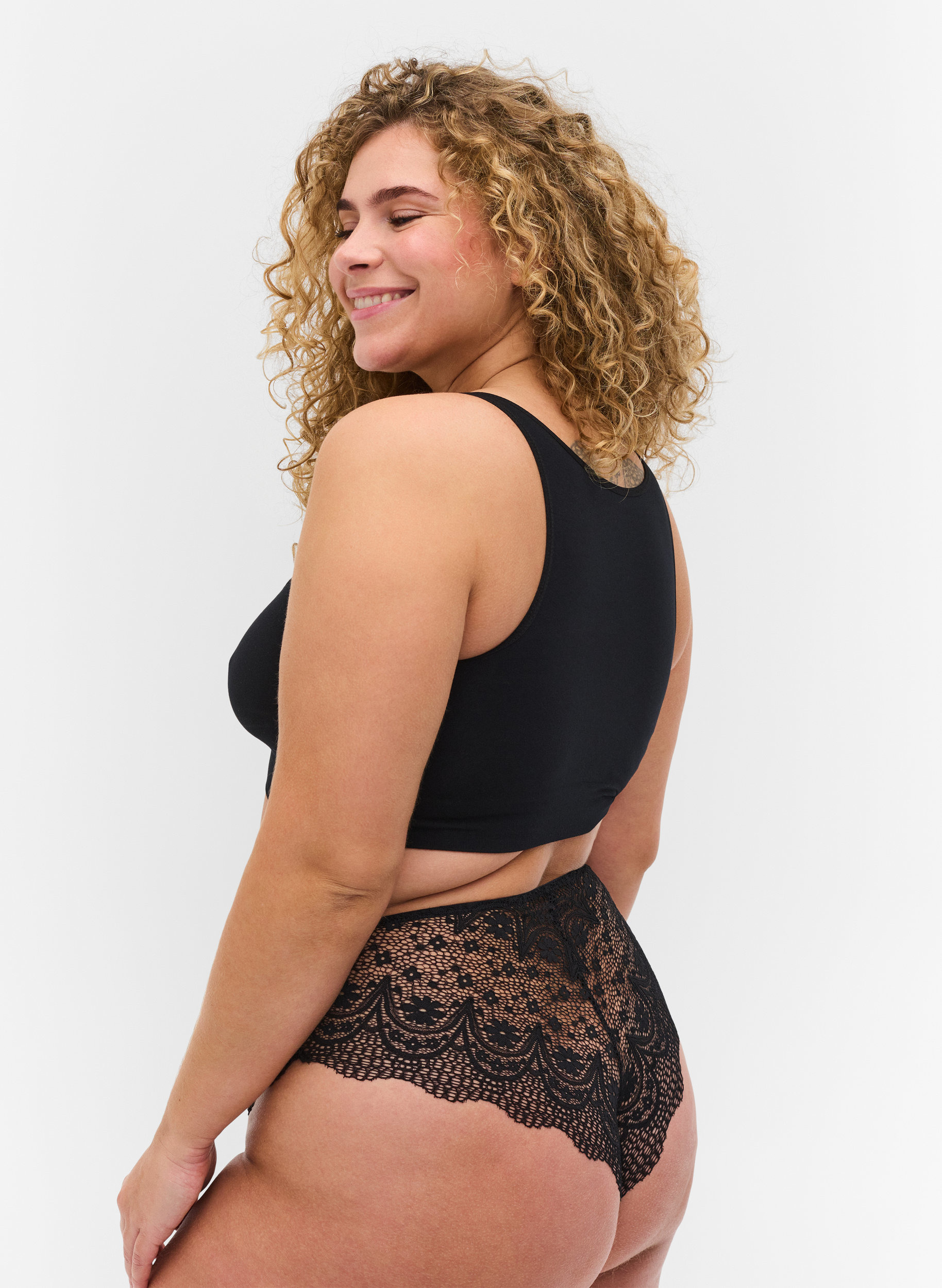 Pitsialushousut normaalilla vyötäröllä, Black, Model