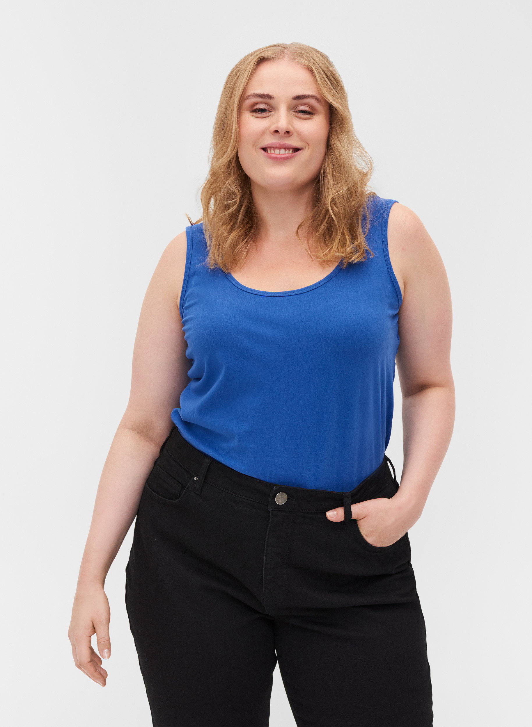 Basic toppi, Dazzling Blue, Model