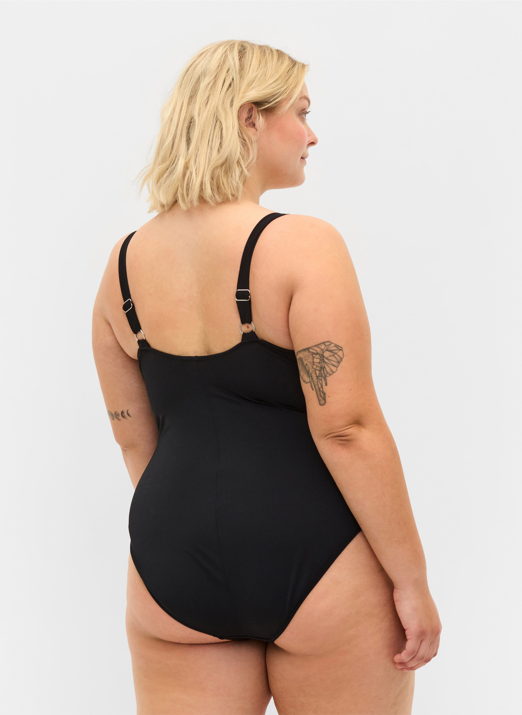 Uimapuku toppauksella ja rypytyksellä, Black, Model