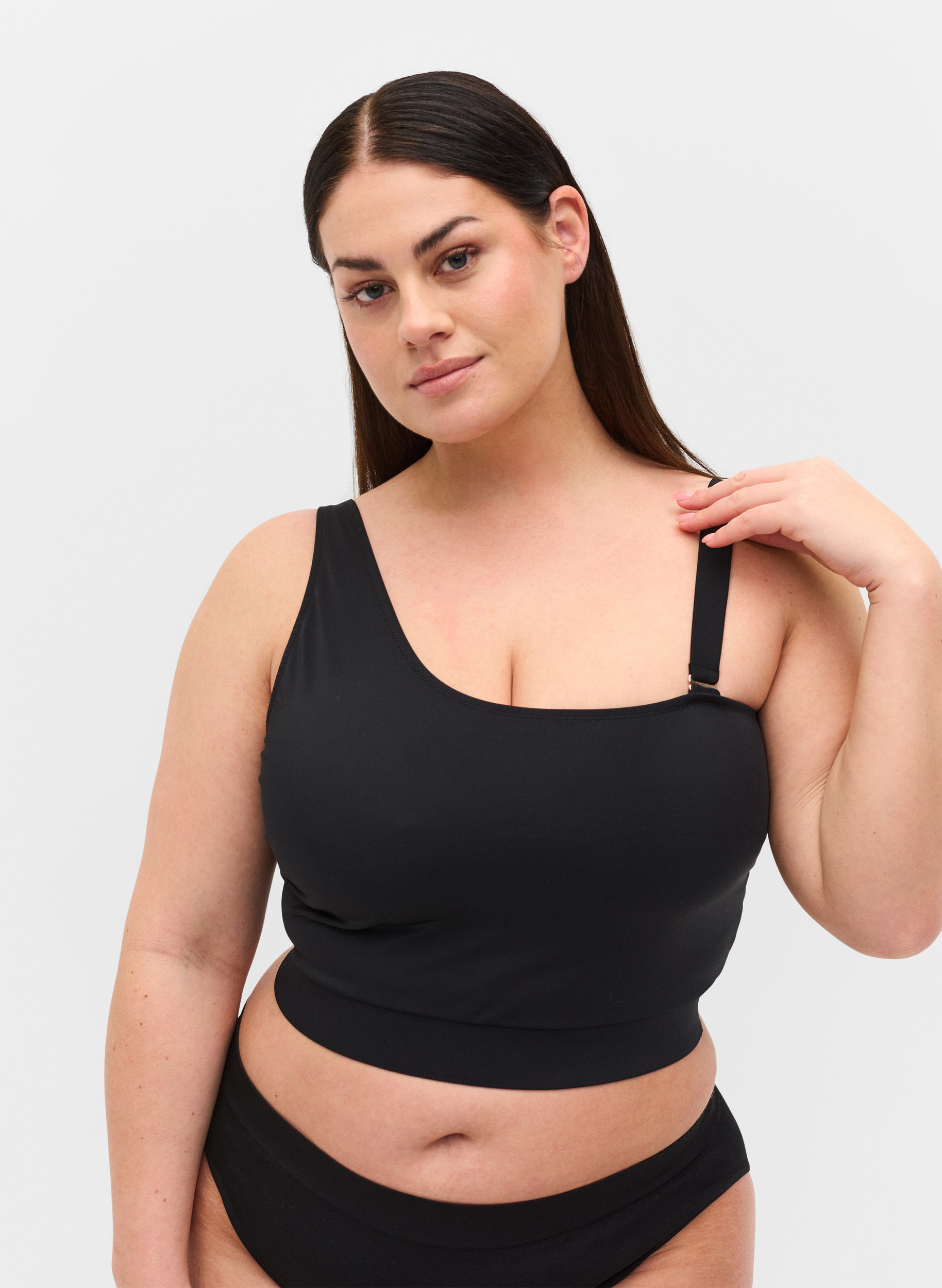One shoulder -bikiniyläosa, Black, Model