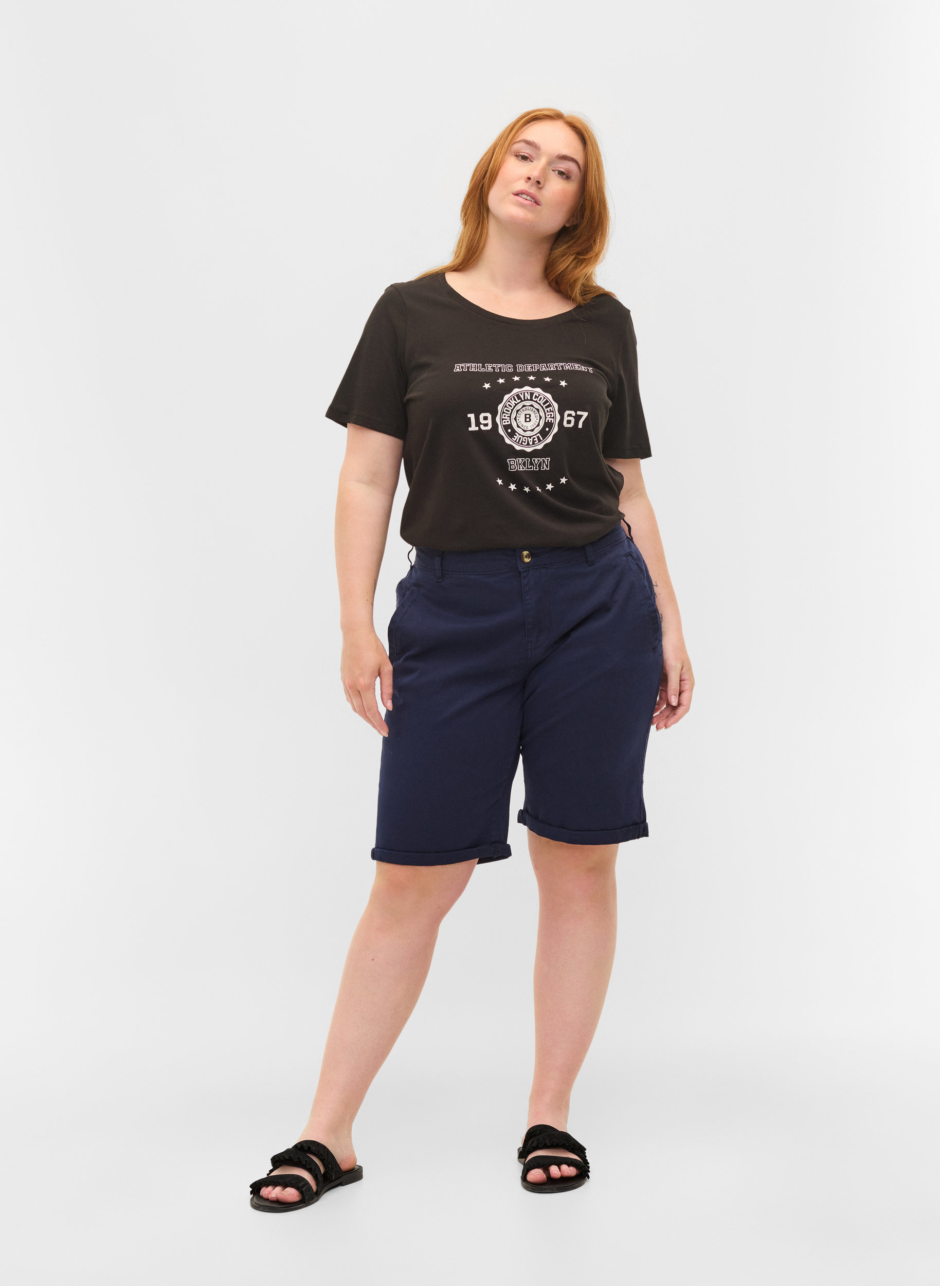 Lyhythihainen puuvillainen t-paita painatuksella, Black, Model image number 2