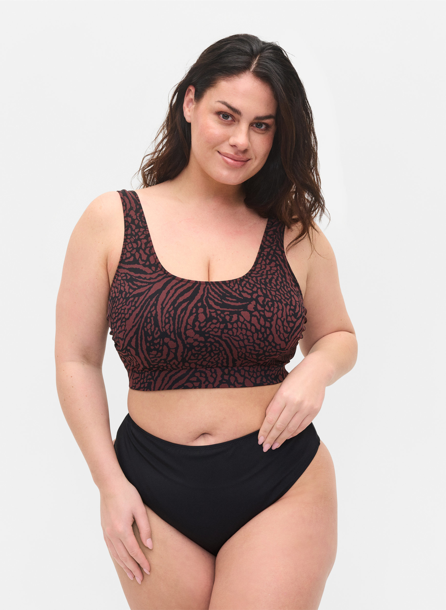 Bikinialaosa normaalilla vyötäröllä, Black, Model