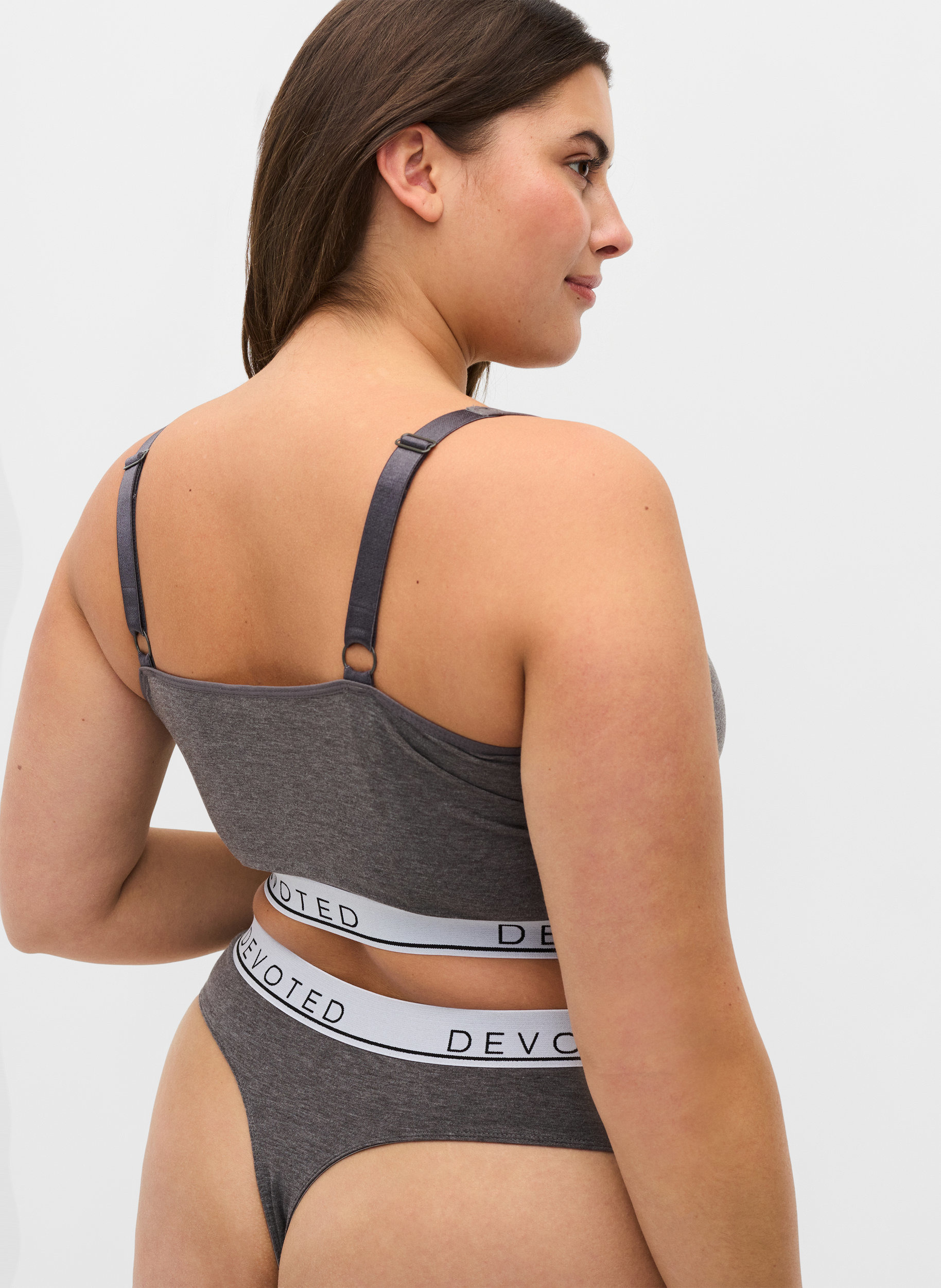 Meleeratut rintaliivit säädettävillä olkaimilla , Medium Grey Melange, Model